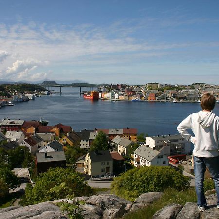 Thon Hotel Kristiansund Exterior foto