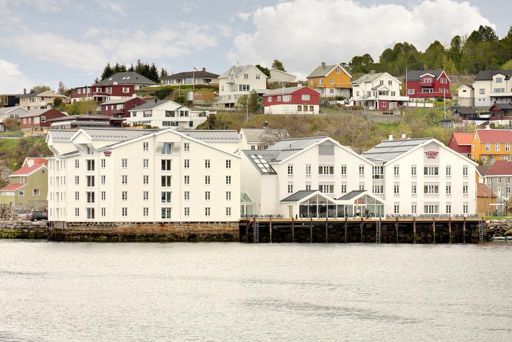 Thon Hotel Kristiansund Exterior foto
